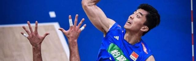 开云官网-张景胤还需要硬实力扛起球队大旗 接应位置存问题