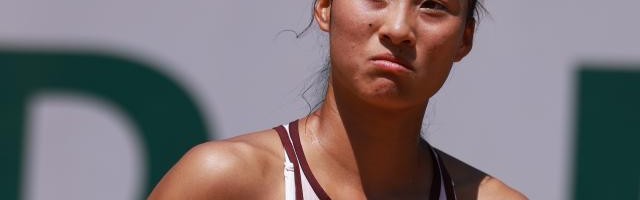 开云体育-郑钦文状态全无止步次轮 法网后将掉出前二十